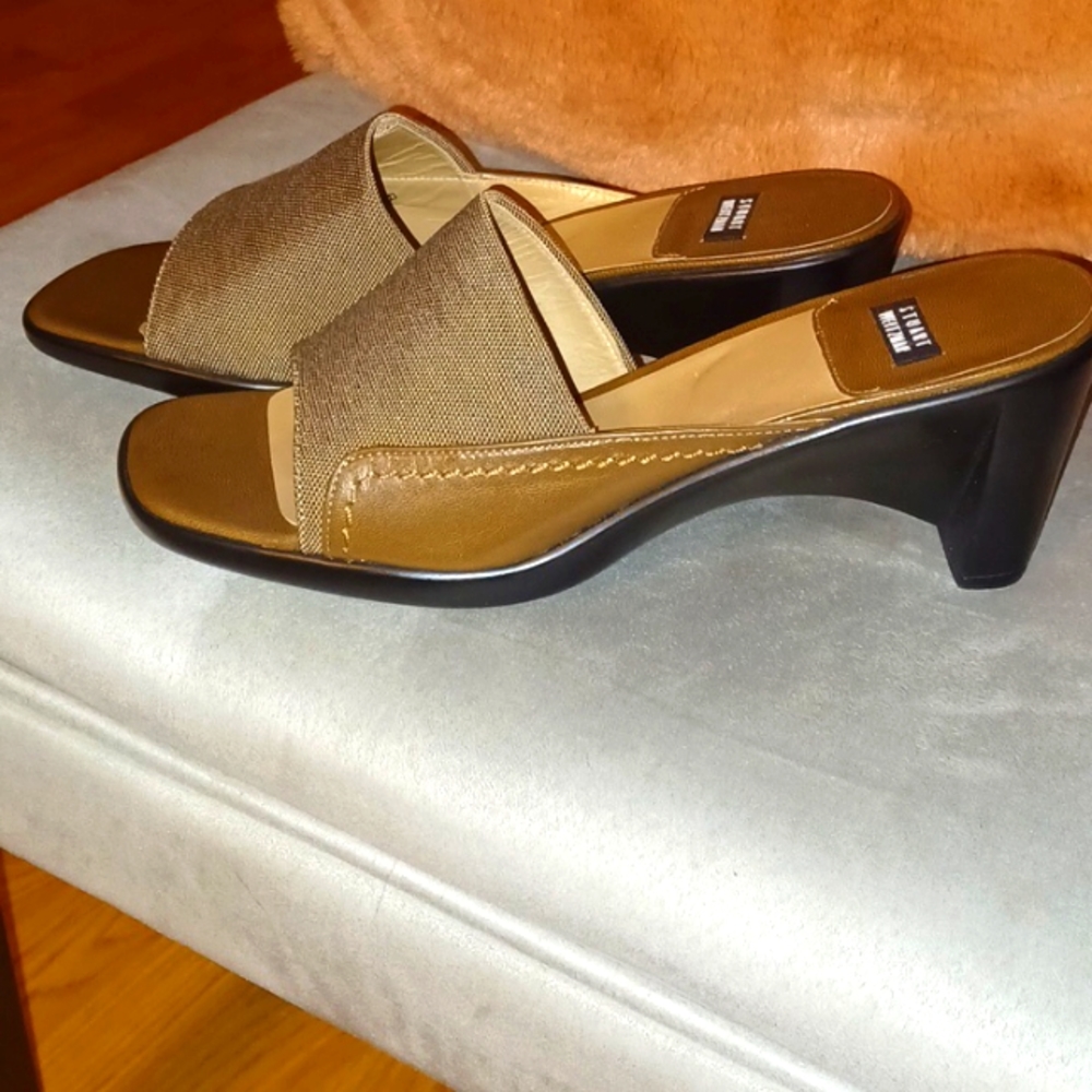 NEW Stuart Weitzman Slide Sandals